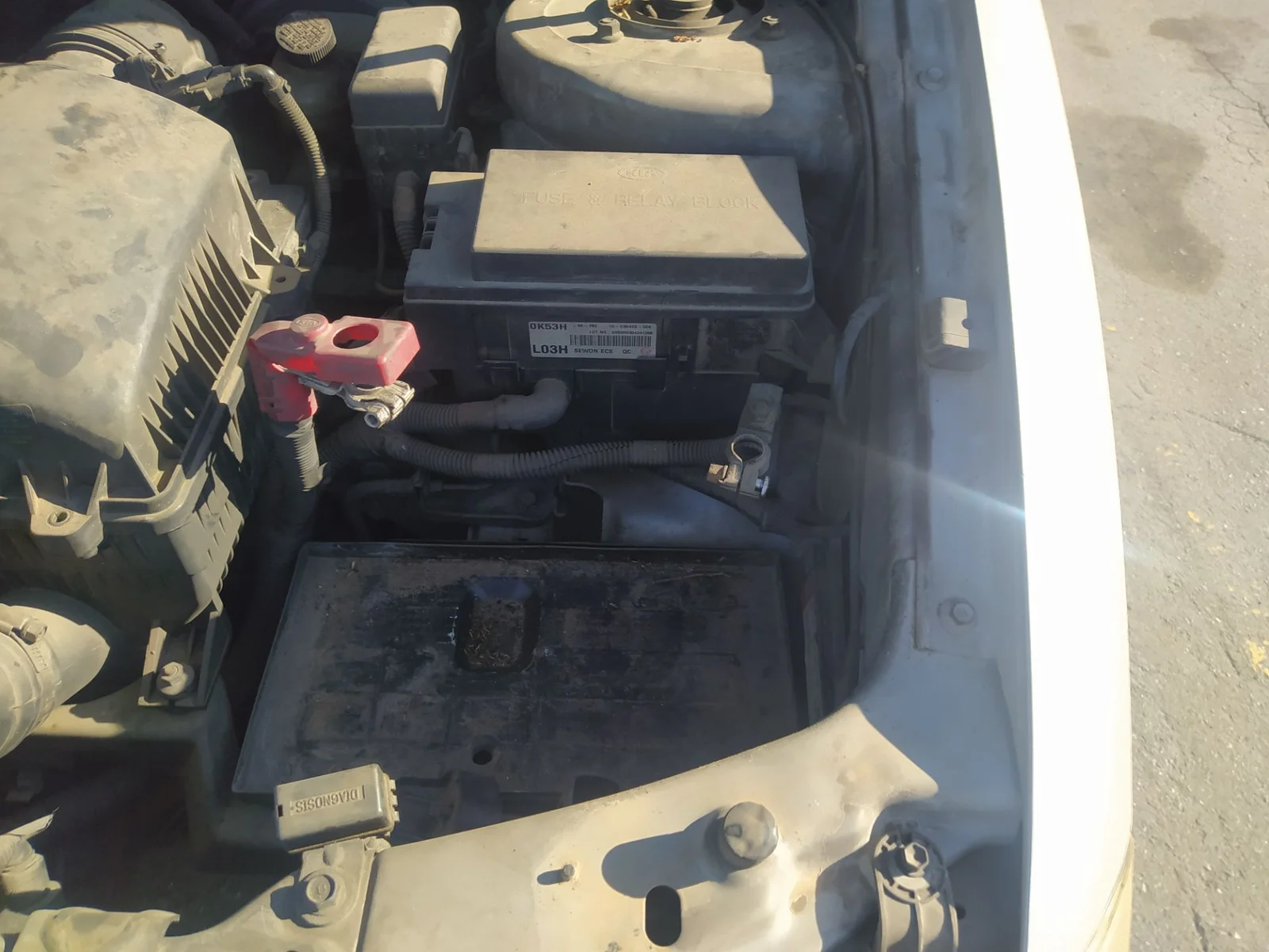 Foto de CAJA PRECALENTAMIENTO KIA CARNIVAL II (FL) 2.9 CRDi CAT (144 CV / 106 KW)