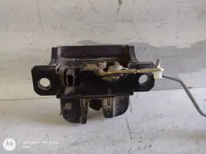 Foto de CERRADURA MALETERO / PORTON VOLKSWAGEN TOUAREG (7L6) 2.5 TDI DPF (174 CV / 128 KW) referencia 7L6827505 foto 3