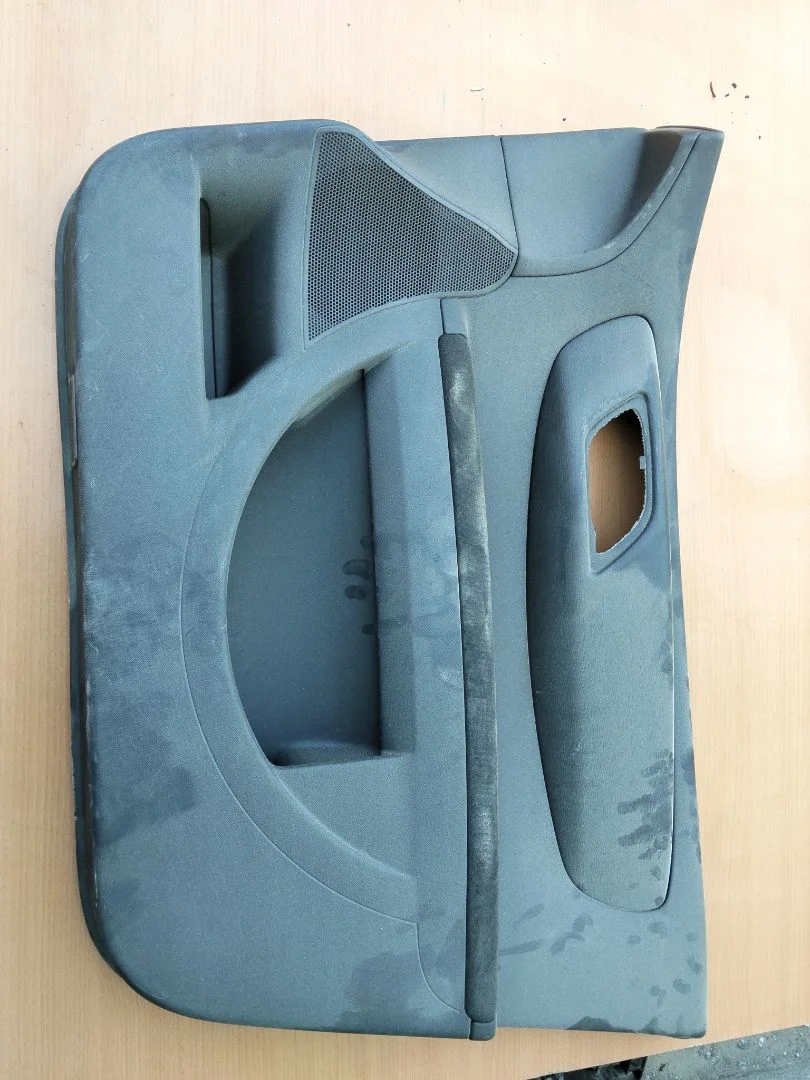 Foto de GUARNECIDO PUERTA DELANTERA DERECHA CITROEN C4 BERLINA 1.6 16V HDi (90 CV / 66 KW) referencia 9646274077