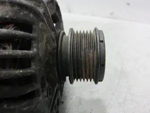 Foto de ALTERNADOR AUDI A6 AVANT (4F5) referencia 06F903023J foto 2