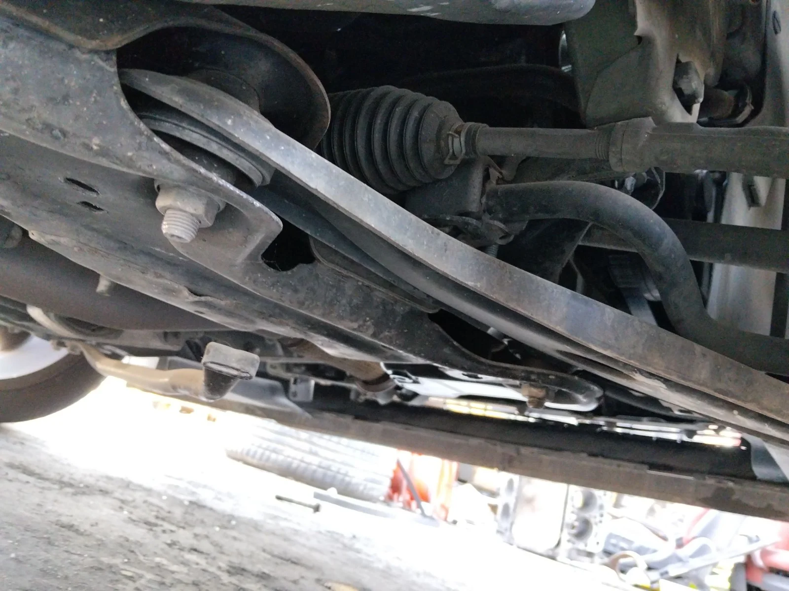 Foto de EJE DELANTERO / CUNA MOTOR CITROEN C4 CACTUS 1.2 12V VTi (82 CV / 60 KW) referencia 9808011780