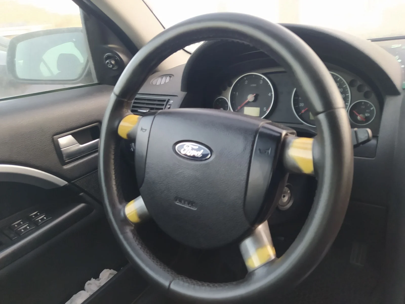 Foto de MANDO LIMPIA FORD MONDEO BERLINA (GE) 2.0 TDCi TD CAT (116 CV / 85 KW) referencia 1346664