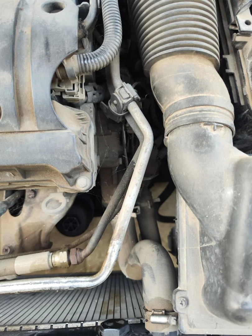 Foto de TUBOS AIRE ACONDICIONADO PEUGEOT 206 1.6 16V CAT (109 CV / 80 KW)