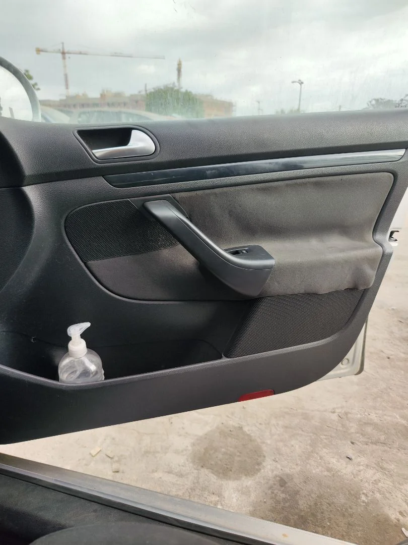 Foto de GUARNECIDO PUERTA DELANTERA DERECHA VOLKSWAGEN GOLF V (1K1)(10.2003) 1.4 16V TSI (170 CV / 125 KW) referencia 1K4867012FAFKZ