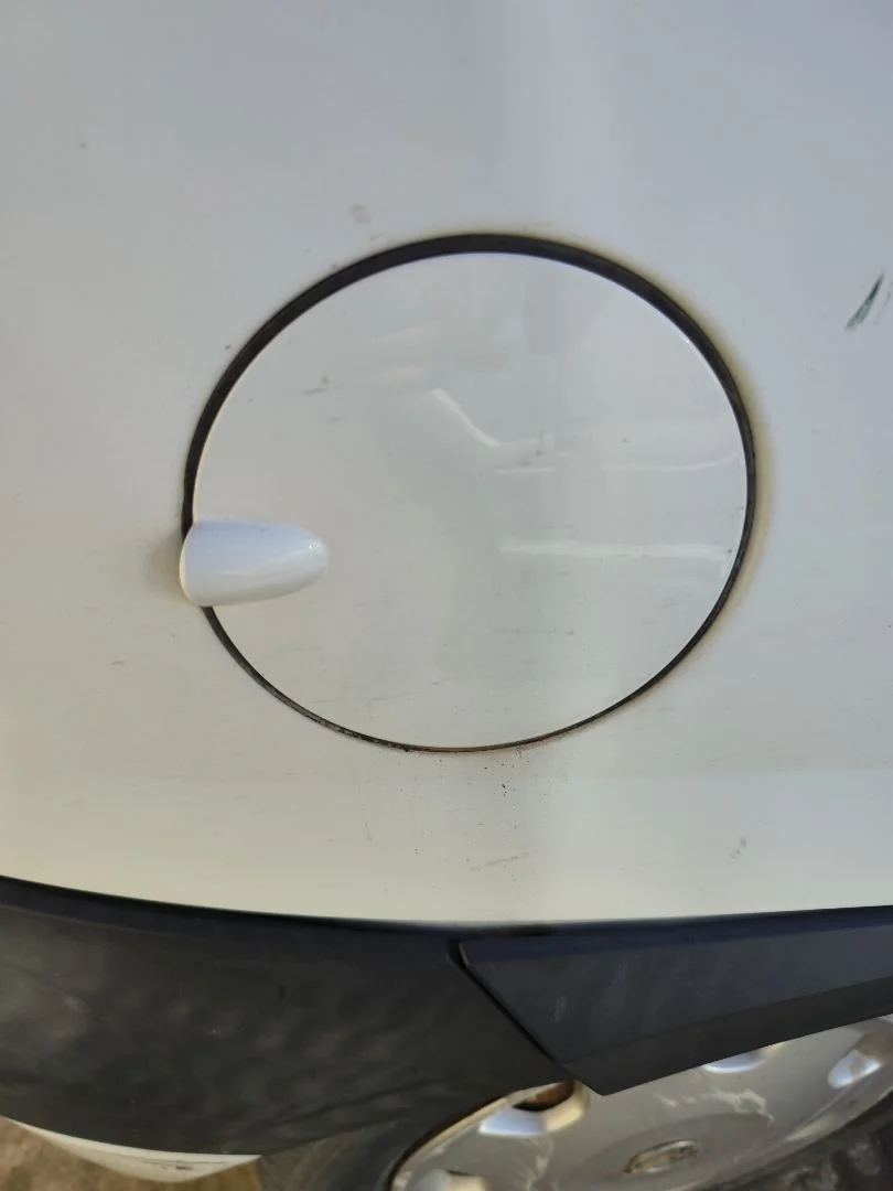 Foto de TAPA EXTERIOR COMBUSTIBLE OPEL CORSA C 1.2 16V CAT (Z 12 XE / LW4) (75 CV / 55 KW) referencia 9196447