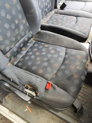 Foto de ASIENTO DELANTERO DERECHO MERCEDES-BENZ VITO FURGÓN (639) 2.1 CDI CAT (109 CV / 80 KW) foto 3