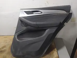 Foto de GUARNECIDO PUERTA TRASERA DERECHA BMW SERIE X3 (G01) 3.0 24V Turbodiesel (265 CV / 195 KW) referencia 74102264 foto 1