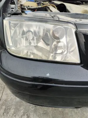 Foto de FARO DERECHO VOLKSWAGEN BORA BERLINA (1J2)(1998) 1.9 TDI (110 CV / 81 KW)