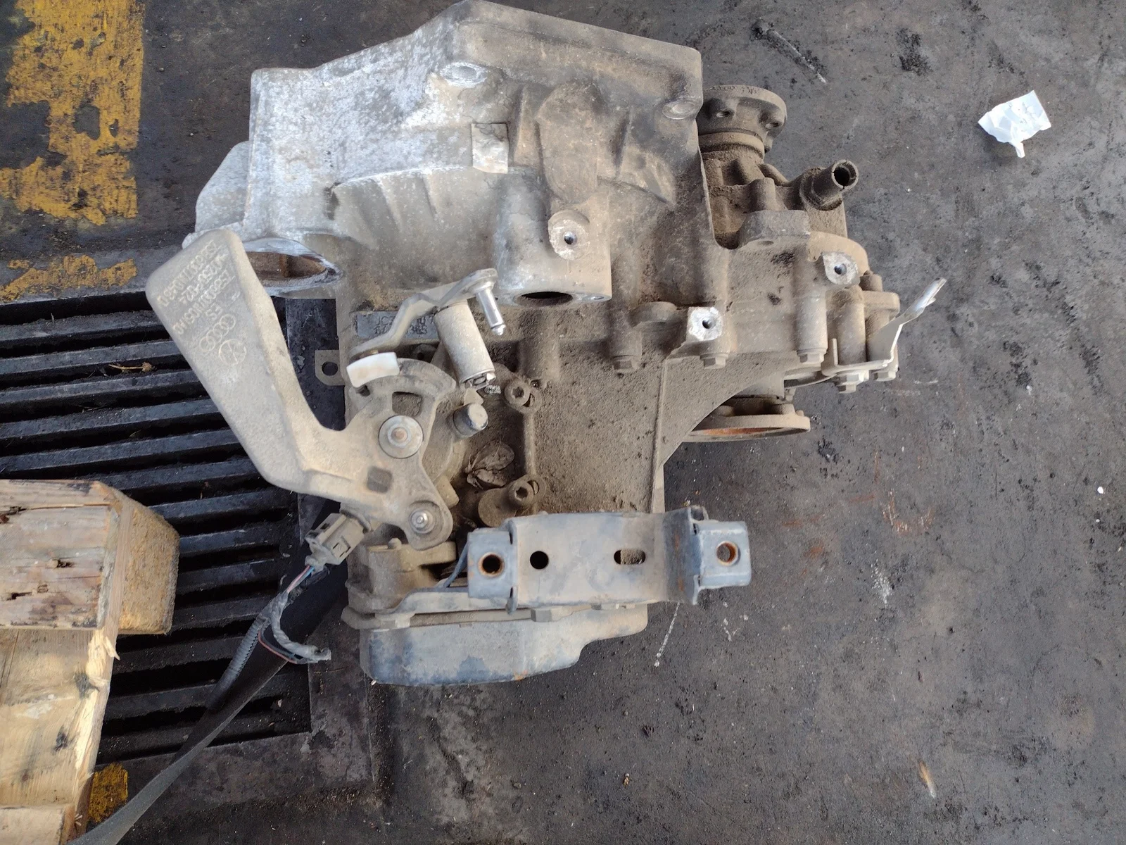 Foto de CAJA CAMBIOS VOLKSWAGEN POLO IV (9N3) referencia JCZ