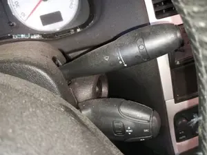 Foto de MANDO MULTIFUNCION PEUGEOT 307 CC CABRIO-COUPÉ (S2)