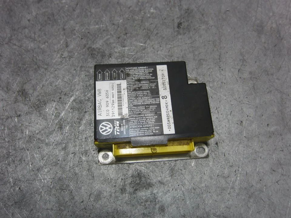 Foto de CENTRALITA AIRBAG SEAT LEON (1P1) 1.9 TDI (105 CV / 77 KW) referencia 3C0909605H