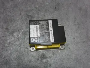 Foto de CENTRALITA AIRBAG SEAT LEON (1P1) 1.9 TDI (105 CV / 77 KW) referencia 3C0909605H