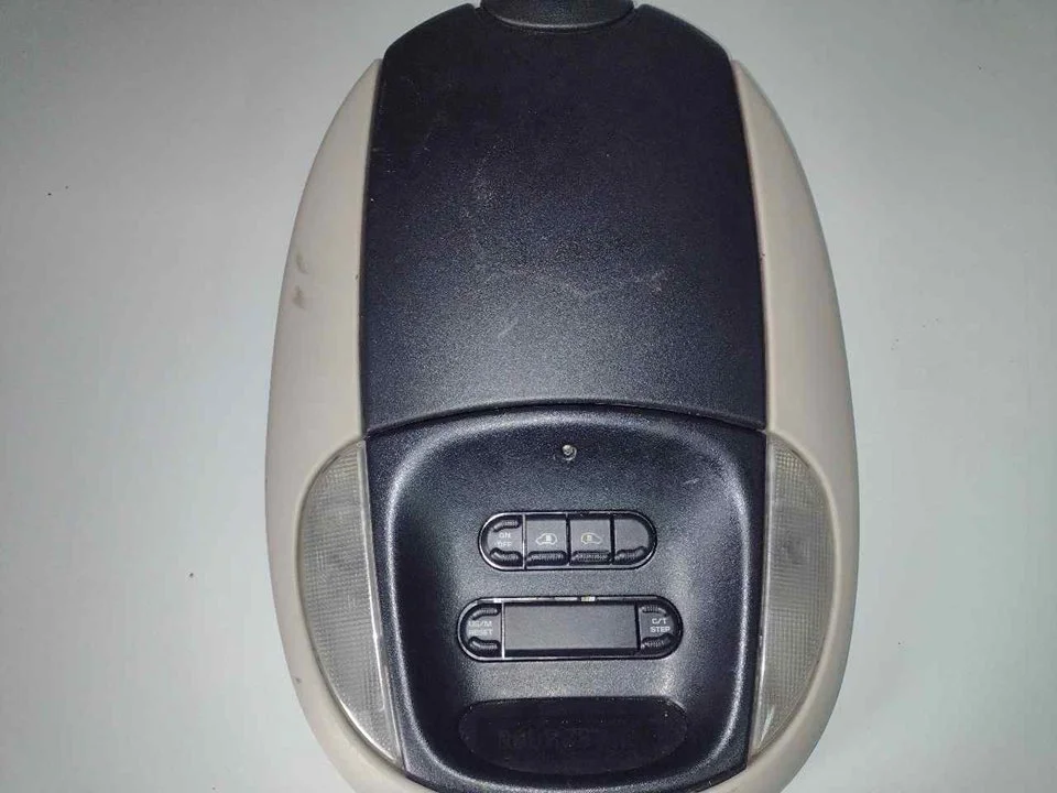 Foto de LUZ INTERIOR CHRYSLER PT CRUISER 2.0 16V CAT (141 CV / 104 KW) referencia 822591