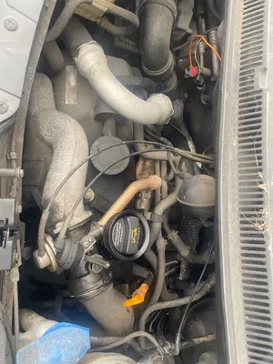 Foto de ALTERNADOR VOLKSWAGEN T5 TRANSPORTER BUS (7H) 2.5 TDI (131 CV / 96 KW)