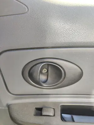 Foto de MANETA INTERIOR DELANTERA DERECHA CHEVROLET MATIZ 0.8 CAT (52 CV / 38 KW)