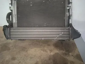 Foto de INTERCOOLER DACIA DUSTER I 1.5 dCi Diesel CAT (86 CV / 63 KW) referencia 8200409045 foto 1
