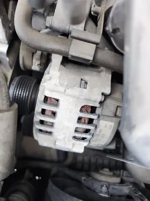 Foto de ALTERNADOR VOLKSWAGEN GOLF IV BERLINA (1J1)(10.1997) 1.9 TDI (110 CV / 81 KW) referencia 038903018PV foto 4