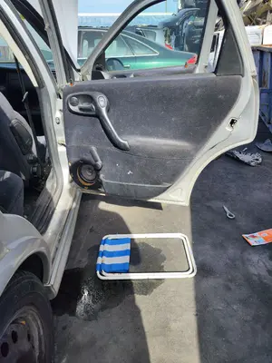 Foto de GUARNECIDO PUERTA TRASERA DERECHA OPEL VECTRA B BERLINA 2.0 DTI (101 CV / 74 KW) referencia 90432186