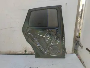 Foto de PUERTA TRASERA IZQUIERDA PORSCHE MACAN (95BA) referencia 95B833311A foto 4