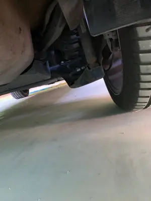 Foto de BRAZO SUSPENSION TRASERO DERECHO VOLKSWAGEN GOLF IV BERLINA (1J1)(10.1997) 1.9 TDI (101 CV / 74 KW)