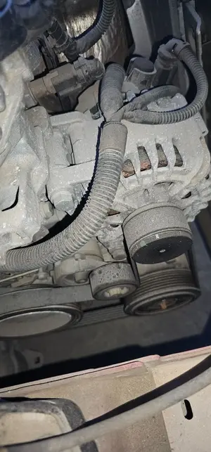 Foto de COMPRESOR AIRE ACONDICIONADO CITROEN C4 CACTUS 1.2 12V VTi (82 CV / 60 KW) referencia 9815198580