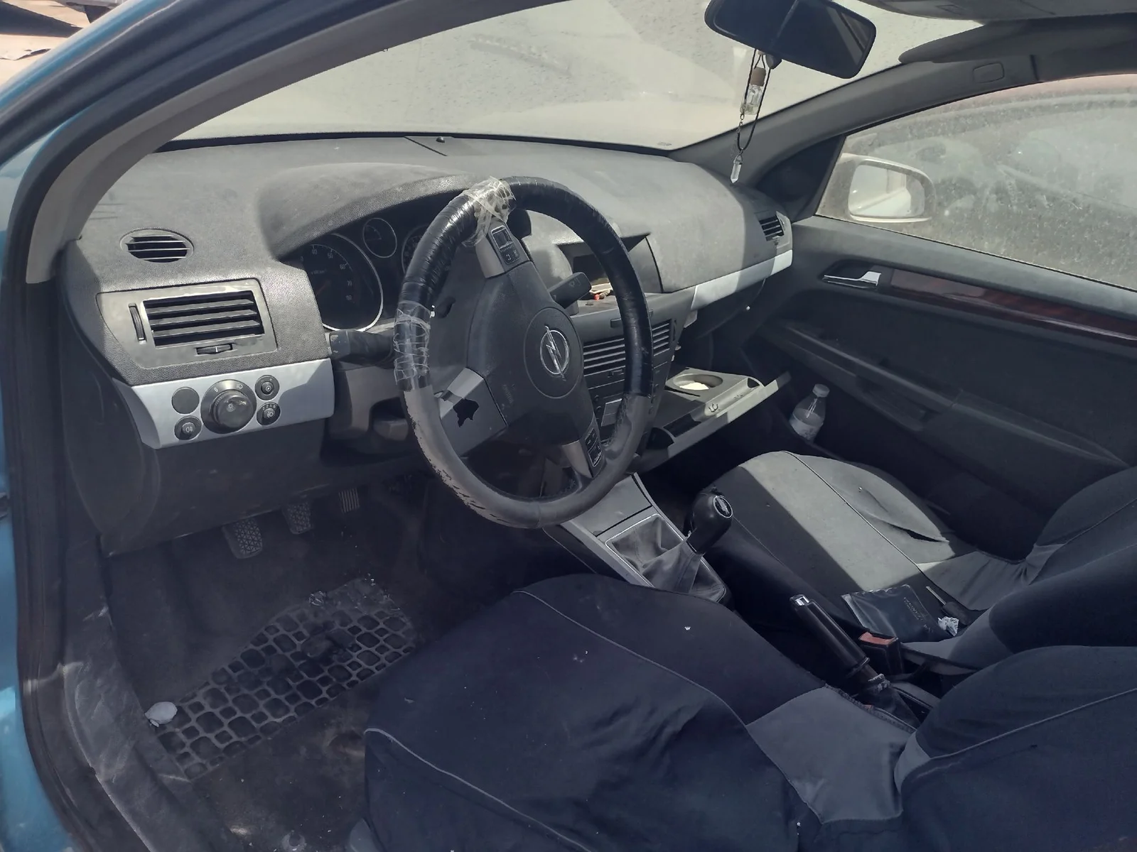 Foto de VOLANTE OPEL ASTRA H BERLINA 1.6 16V (105 CV / 77 KW) referencia 13234176