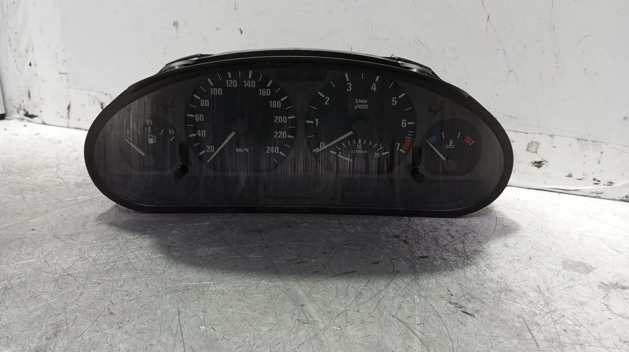 Foto de CUADRO INSTRUMENTOS BMW SERIE 3 COMPACTO (E46) 1.8 16V (116 CV / 85 KW) referencia 0263639114