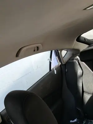 Foto de ASIDERO TECHO TRASERO DERECHO MAZDA 6 BERLINA (GH) 2.2 Turbodiesel CAT (163 CV / 120 KW) referencia D351-69-470AFKZ