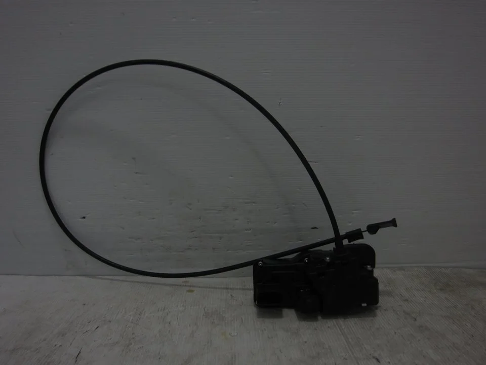 Foto de CERRADURA PUERTA TRASERA IZQUIERDA TESLA MODEL S eléctrico 270 kW (367 CV / 270 KW) referencia 600891100D