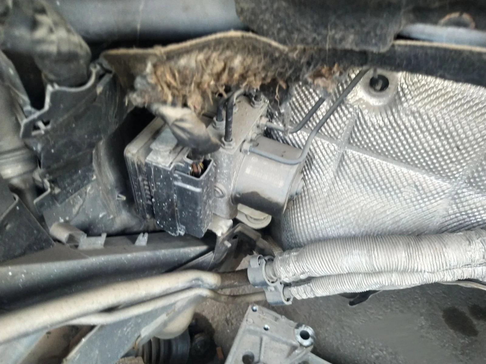 Foto de ABS AUDI A3 (8P1) 2.0 TDI (140 CV / 103 KW) referencia 1K0614517H FKZ