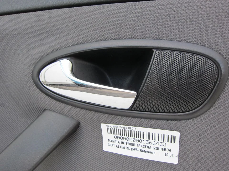 Foto de MANETA INTERIOR TRASERA IZQUIERDA SEAT ALTEA XL (5P5) 1.9 TDI (105 CV / 77 KW)