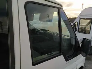 Foto de LUNA DELANTERA DERECHA FORD TRANSIT COMBI (TT9) 2.2 TDCi CAT (116 CV / 85 KW) referencia 1801560