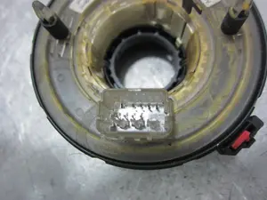 Foto de ANILLO AIRBAG AUDI A3 SPORTBACK (8PA) 1.9 TDI (105 CV / 77 KW) referencia 1K0959653D foto 2