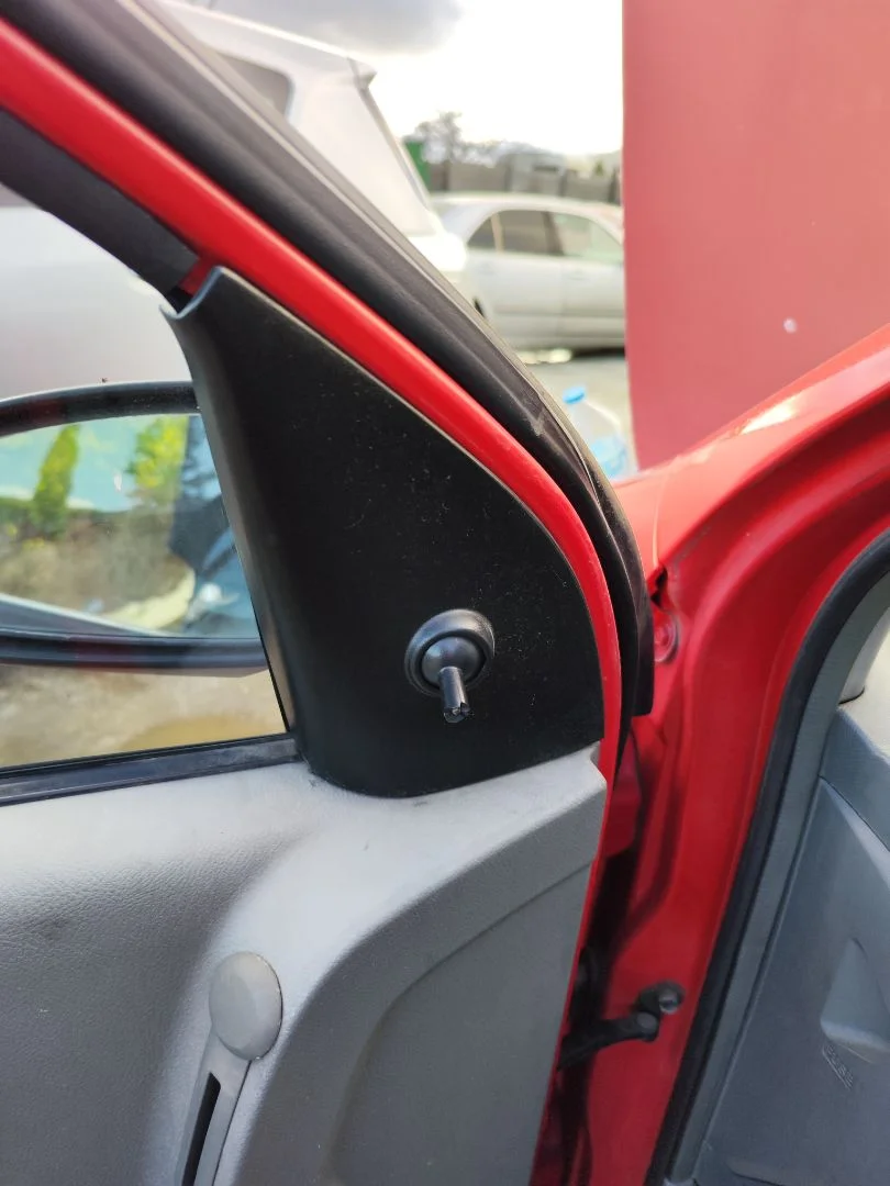 Foto de RETROVISOR IZQUIERDO CHEVROLET KALOS 1.2 CAT (72 CV / 53 KW)