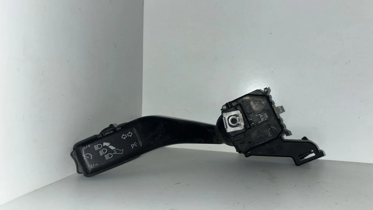 Foto de MANDO LUCES VOLKSWAGEN GOLF V VARIANT (1K5) referencia 1K0953513G