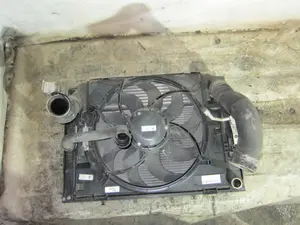 Foto de INTERCOOLER BMW SERIE 1 BERLINA 5P (F20) 2.0 Turbodiesel (116 CV / 85 KW) referencia 17517600530 foto 2
