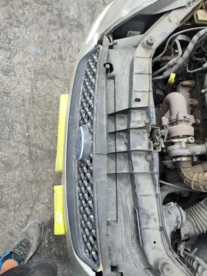 Foto de REFUERZO PARAGOLPES DELANTERO FORD FIESTA (CBK) 1.4 TDCi CAT (68 CV / 50 KW)
