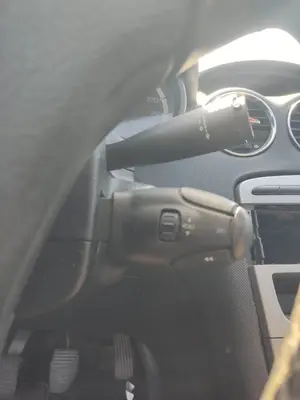 Foto de MANDO MULTIFUNCION PEUGEOT 308 1.6 HDi FAP CAT (9HZ / DV6TED4) (109 CV / 80 KW) foto 2