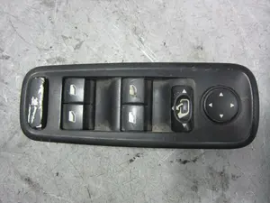 Foto de MANDO ELEVALUNAS DELANTERO IZQUIERDO CITROEN C8 2.2 HDi FAP CAT (4HW) (128 CV / 94 KW) referencia 53269704