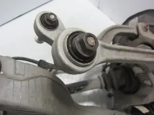 Foto de BRAZO SUSPENSION SUPERIOR TRASERO IZQUIERDO PORSCHE PANAMERA (TIPO 970) referencia 97033104300 foto 4