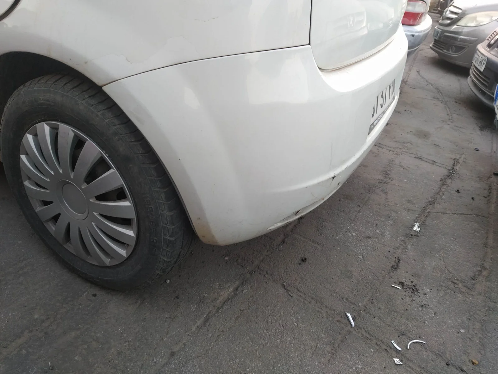 Foto de PARAGOLPES TRASERO FIAT GRANDE PUNTO (199) 1.3 16V JTD CAT (75 CV / 55 KW) referencia 0071777606