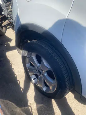 Foto de JUEGO LLANTAS FORD KUGA (CBV) 2.0 TDCi CAT (136 CV / 100 KW) foto 2