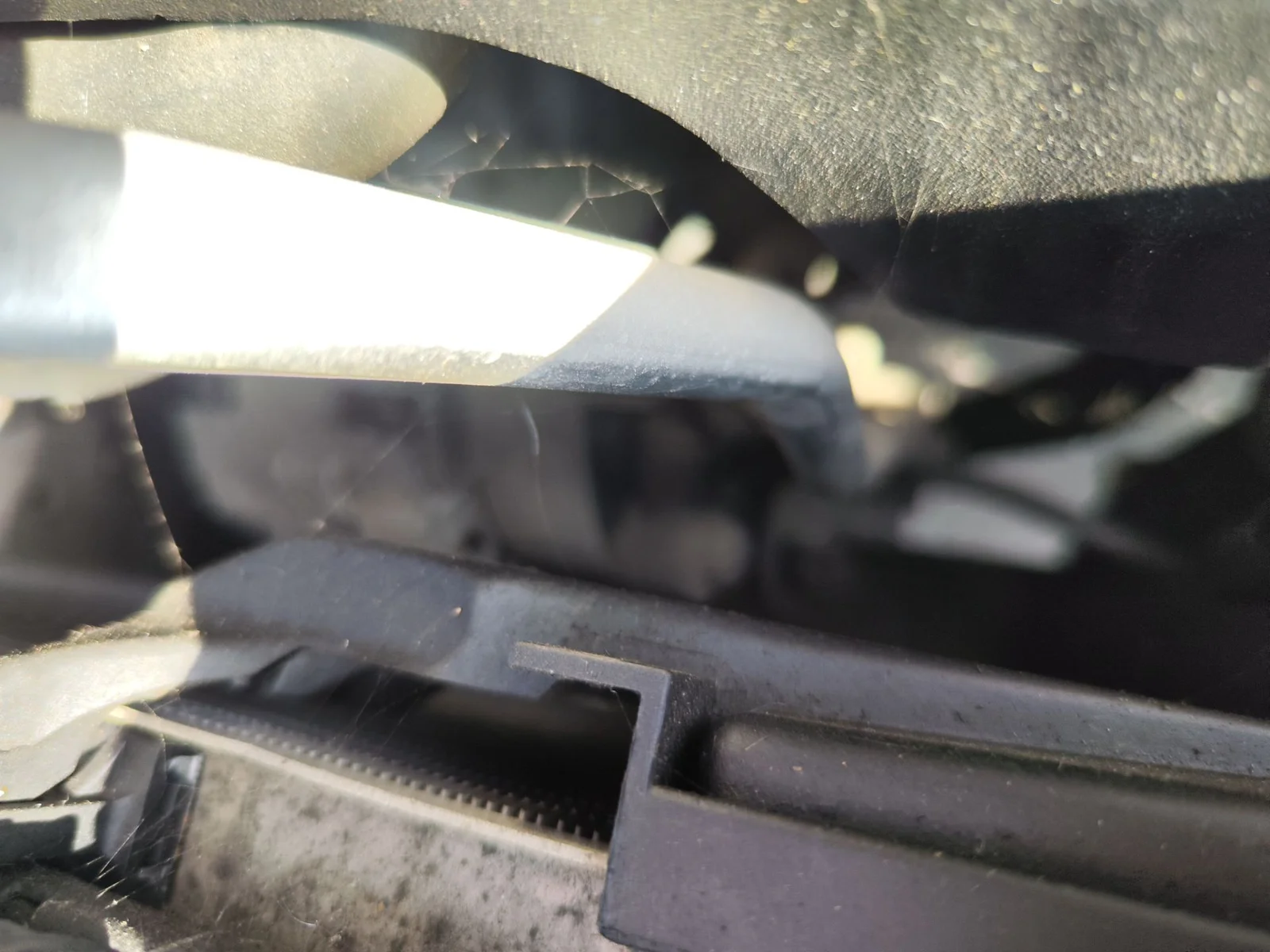 Foto de CONDENSADOR / RADIADOR AIRE ACONDICIONADO VOLVO S40 BERLINA 1.9 Diesel CAT (116 CV / 85 KW) referencia 30897260