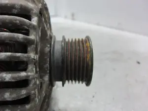 Foto de ALTERNADOR VOLKSWAGEN POLO IV (9N3) referencia 037903025M foto 4