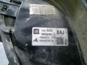Foto de PILOTO TRASERO IZQUIERDO OPEL CORSA C 1.3 16V CDTI CAT (Z 13 DT / LN9) (69 CV / 51 KW) referencia 460034366 foto 2