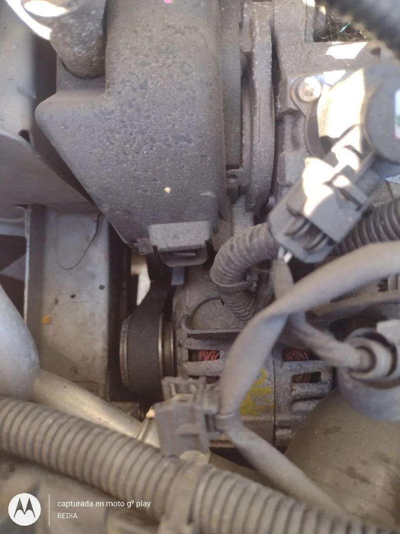 Foto de COMPRESOR AIRE ACONDICIONADO RENAULT KANGOO II (F/KW0) 1.5 dCi Diesel FAP (90 CV / 66 KW)