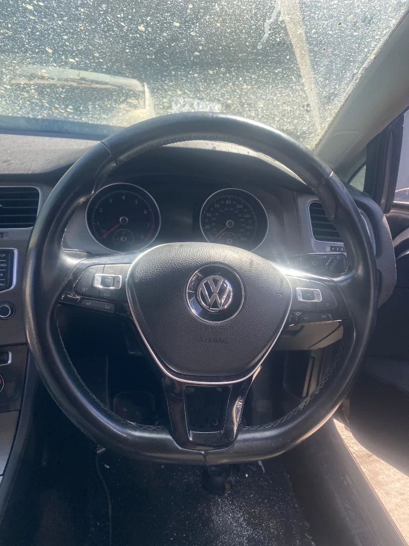 Foto de VOLANTE VOLKSWAGEN GOLF VII (5G1/BE1) 1.4 16V TSI (122 CV / 90 KW) referencia 5G0419091JFFKZ