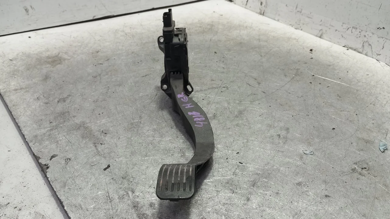 Foto de POTENCIOMETRO PEDAL CITROEN C3 PICASSO 1.6 16V (120 CV / 88 KW) referencia 9681383980