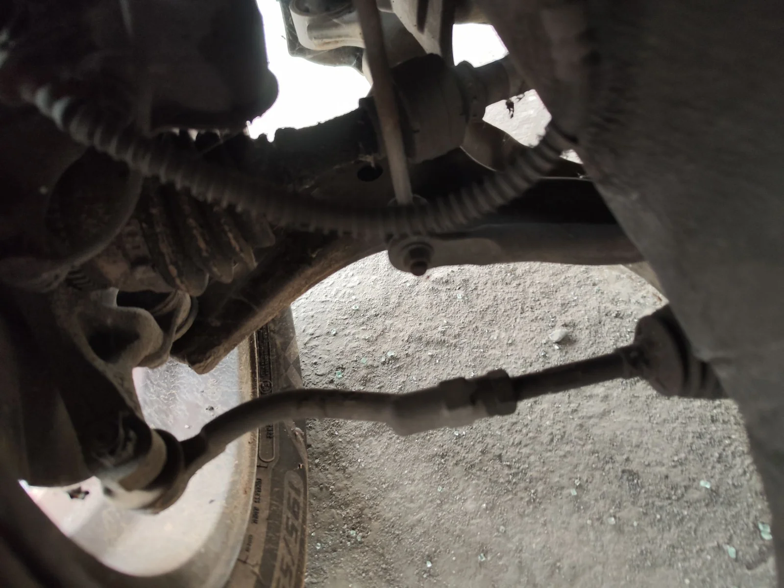 Foto de BRAZO SUSPENSION DELANTERO IZQUIERDO KIA RIO (JB) 1.5 CRDi (110 CV / 81 KW)
