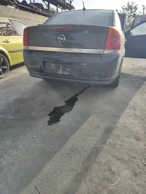 Foto de PARAGOLPES TRASERO OPEL VECTRA C BERLINA 2.2 16V DTI CAT (Y 22 DTR / L50) (125 CV / 92 KW) referencia 9186137